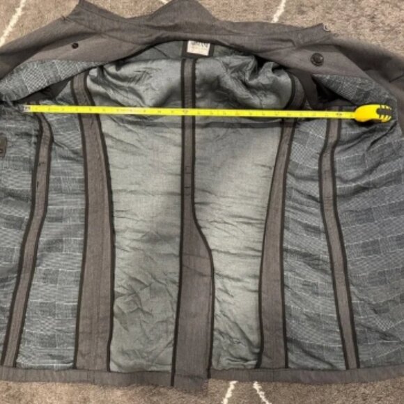 Men’s Armani Collezioni Grey Raincoat - Picture 2 of 8